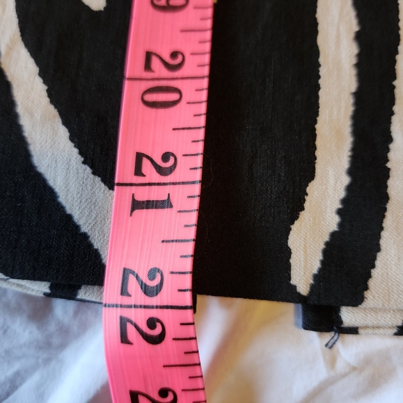 Cleo zebra print high-waisted stretch pencil skirt in size small - Picture 10 of 12